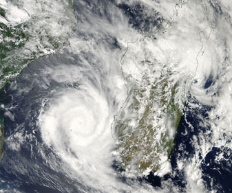 NASA MODIS Image of the Day: January 26, 2009 – Tropical Cyclones Fanele and Eric