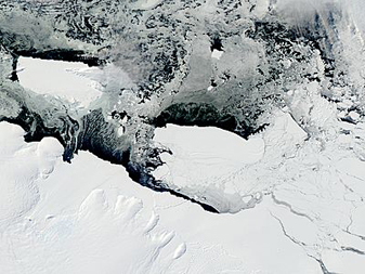 NASA MODIS Image of the Day: March 21, 2010 – Mertz Glacier Tongue and Iceberg B9B