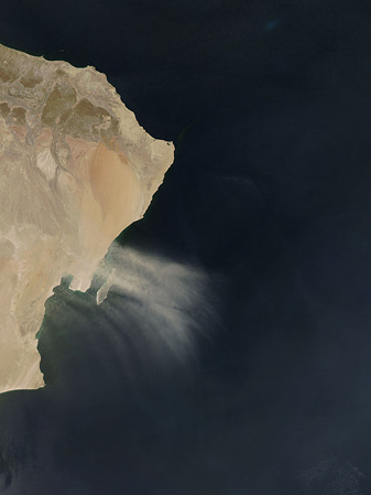 NASA MODIS Image of the Day: April 13, 2010 – Dust Storm Off Oman