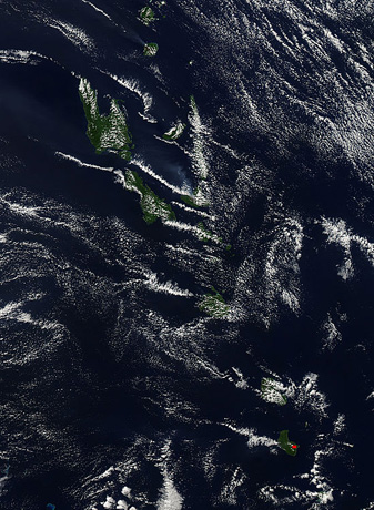 NASA MODIS Image of the Day: August 5, 2010 – Activity at Gaua, Ambrym and Yasur Volcanoes, Vanuatu