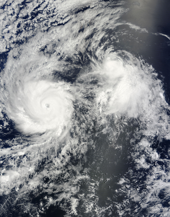 NASA MODIS Image of the Day: August 14, 2009 – Hurricane Felicia and Tropical Storm Enrique