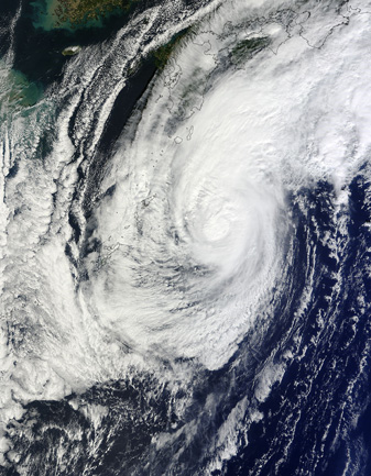 NASA MODIS Image of the Day: November 2, 2010 – Typhoon Chaba (16W) over the Ryukyu Islands, Japan