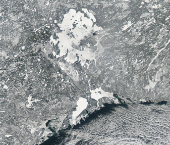 NASA MODIS Image of the Day: December 25, 2008 – Snow and Ice on Lake Nipigon