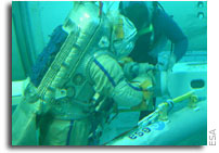 ESA astronaut goes underwater to test European Robotic Arm