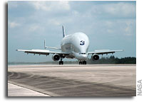 Columbus arrives in Florida