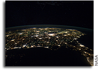 Photo: Southern United States at Night as Seen From the International Space Station