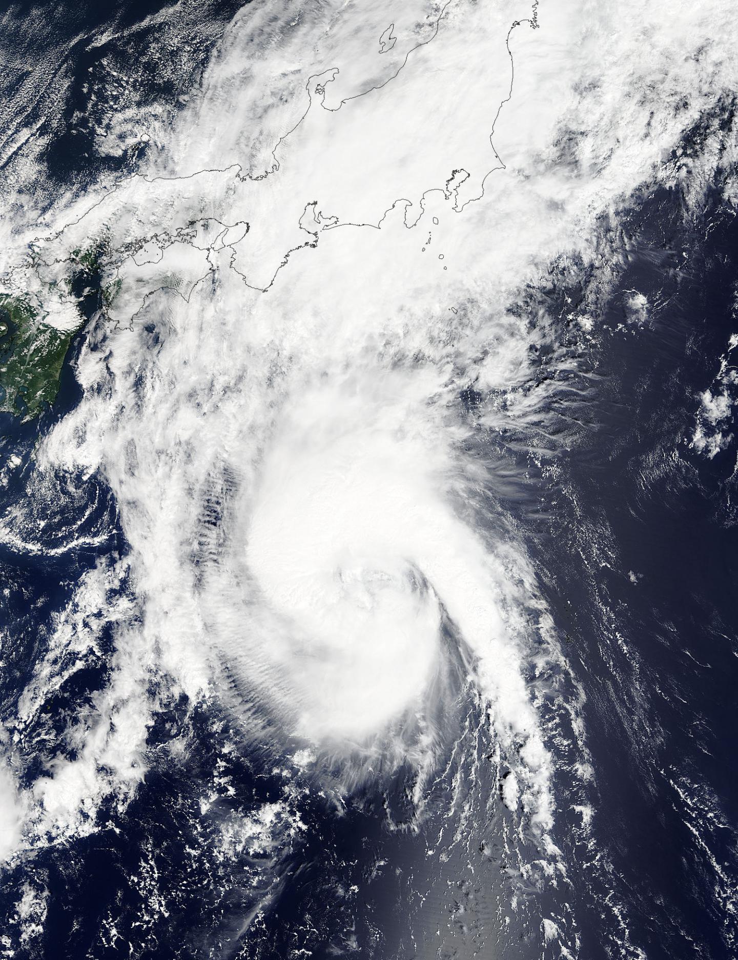 NASA sees Tropical Storm Etau approaching Japan SpaceRef