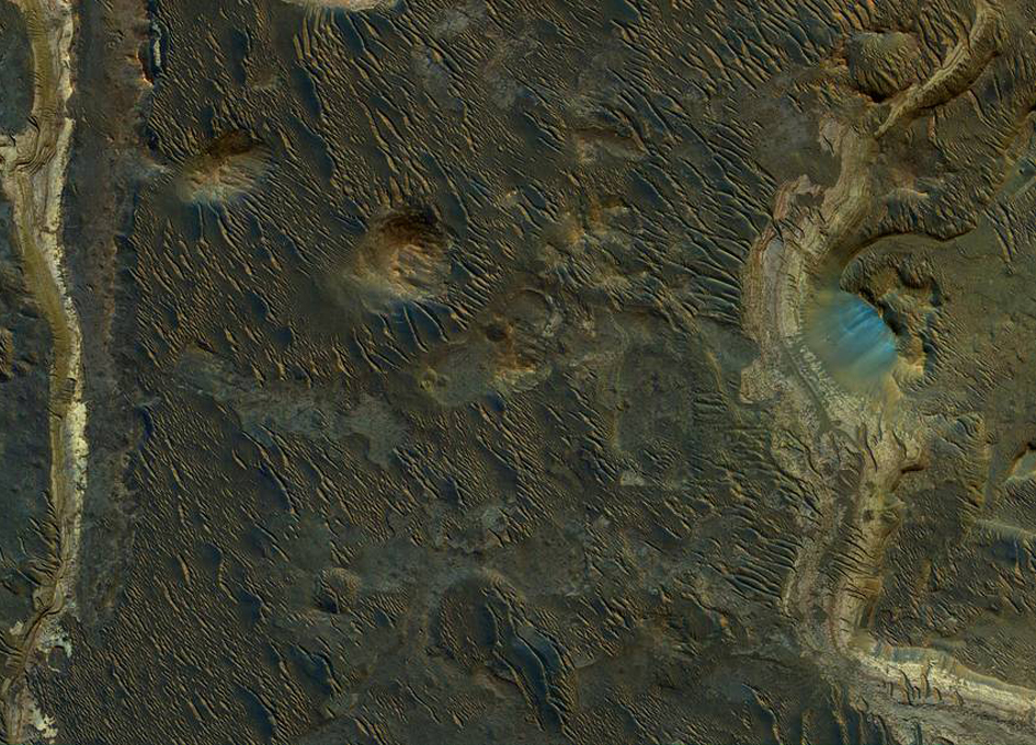 Lakebeds in Holden Crater on Mars