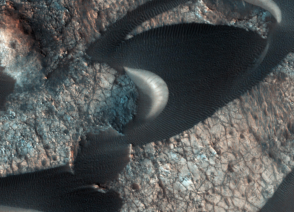 A Dune Field Near Nili Patera