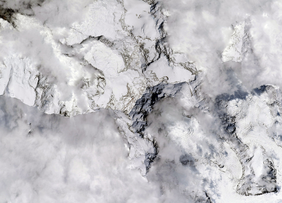 Stereoscopic View Of Mount Everest – From Orbit